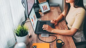 Virtual Assistant: What Is It? and How to Become One?