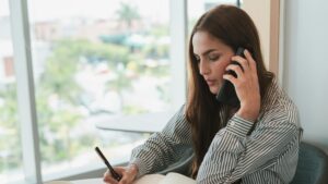 Cold Calling Guide: How to Be Confident While Cold Calling