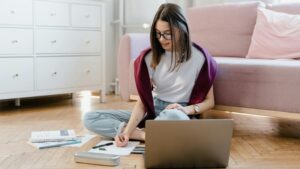 Create a Successful Online Course Using AI