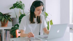 Work from Home Guide: Easy Ways to Make Money for Beginners
