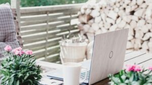 How to become confident developer in Python and R